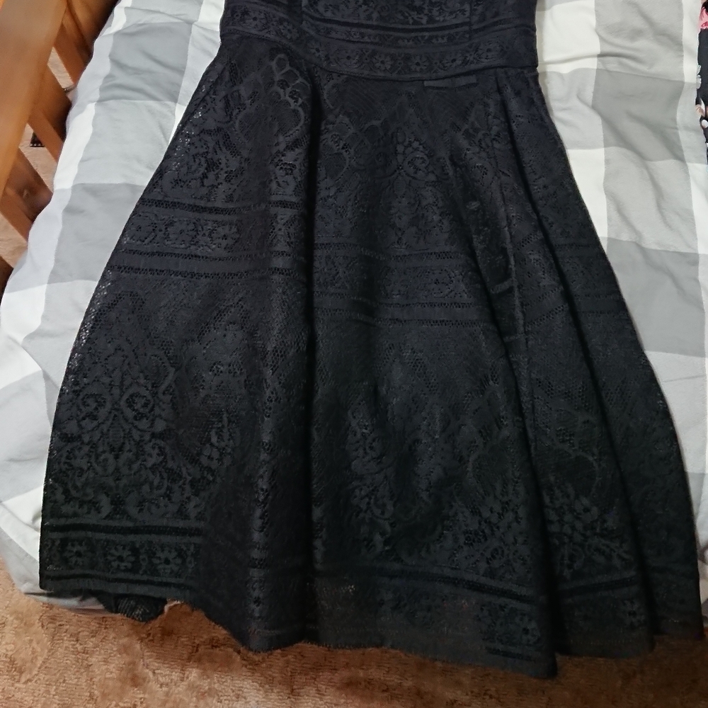 Dress - Picture 2 of 2